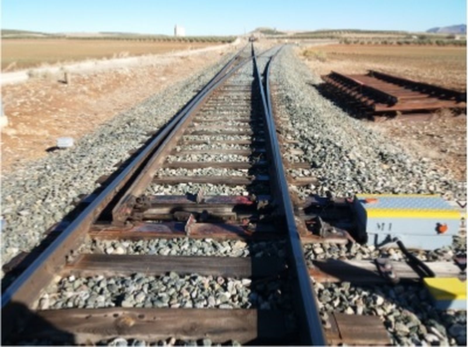 Aparato de vía en la bifurcación Granada cerca del nudo de Moreda