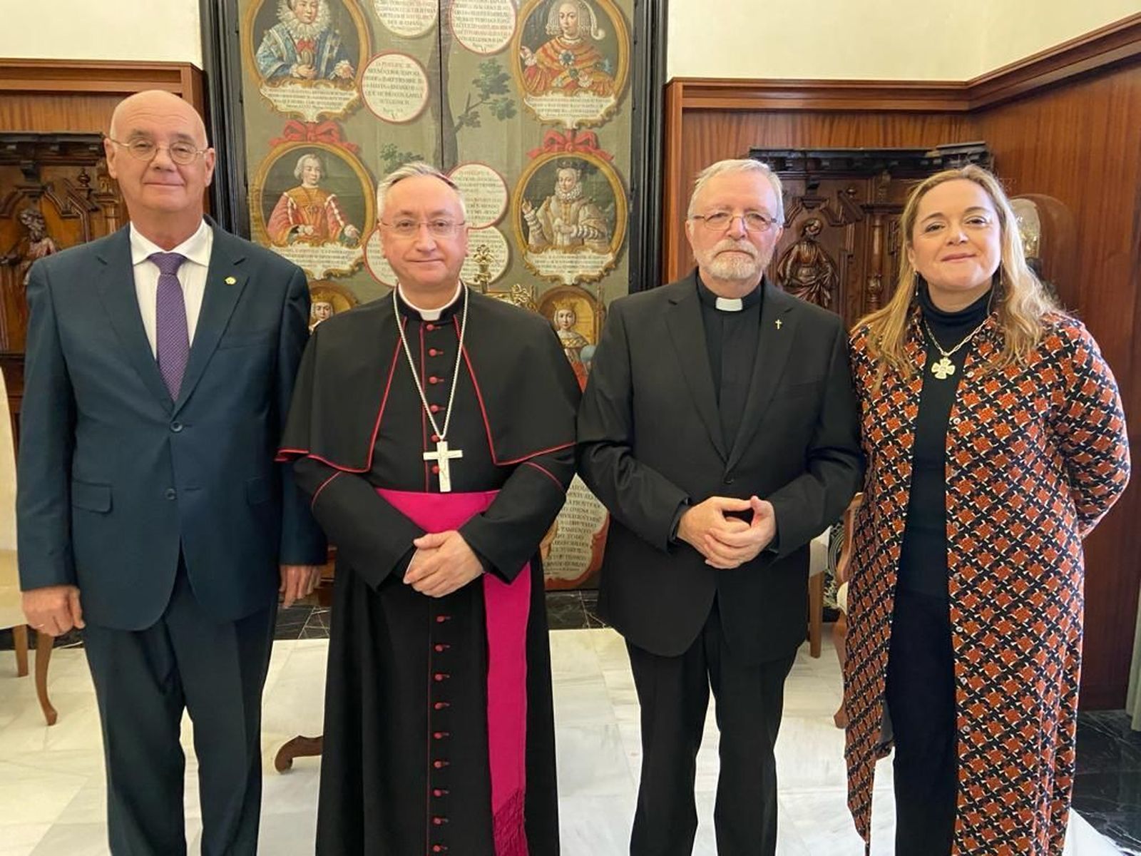 Eugenio Sánchez, Director de Cáritas, Monseñor Rico Pavés, Obispo de Asidonia-Jerez, el diácono permanente Diego Vidal, Delegado Diocesano de Cáritas y María Dolores Martínez, Directora del Departamento para el Servicio de la Caridad.