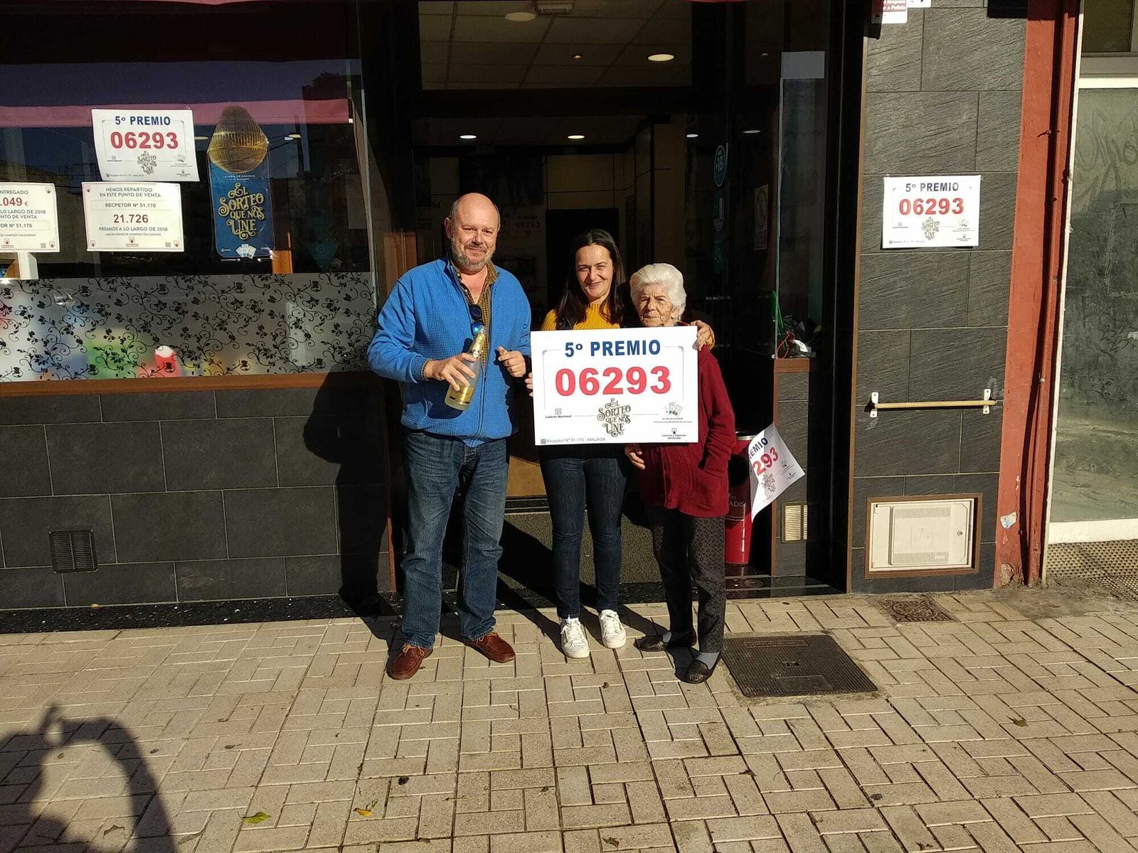 Las fotos de los premios de la Lotería de Navidad en Málaga