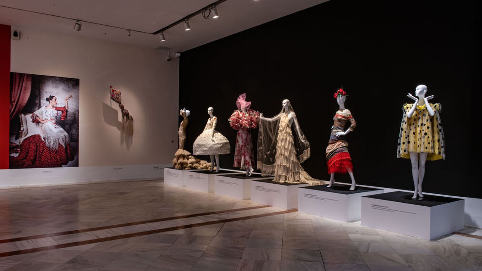 Los muchos matices de una exposición conmemorativa