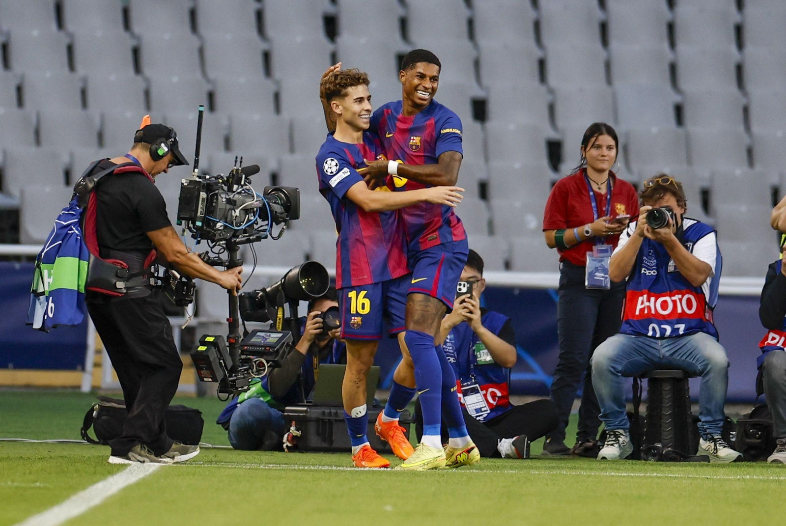 Las fotos del Barcelona-Olympiacos