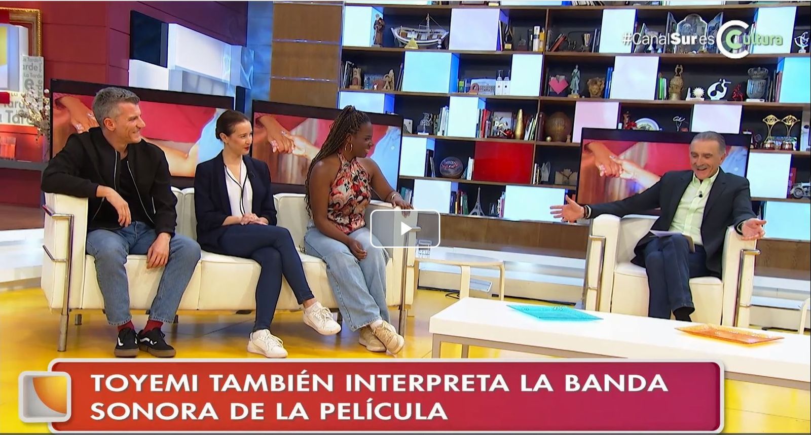 Toyemi en el programa La tarde, aquí y ahora.