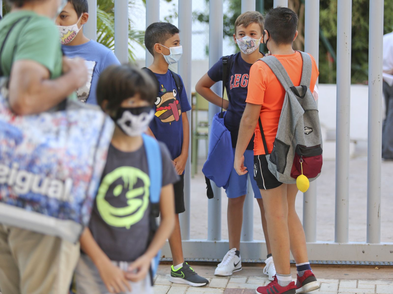 Vuelta al cole en Málaga: Fotos de un día de nervios y mascarillas