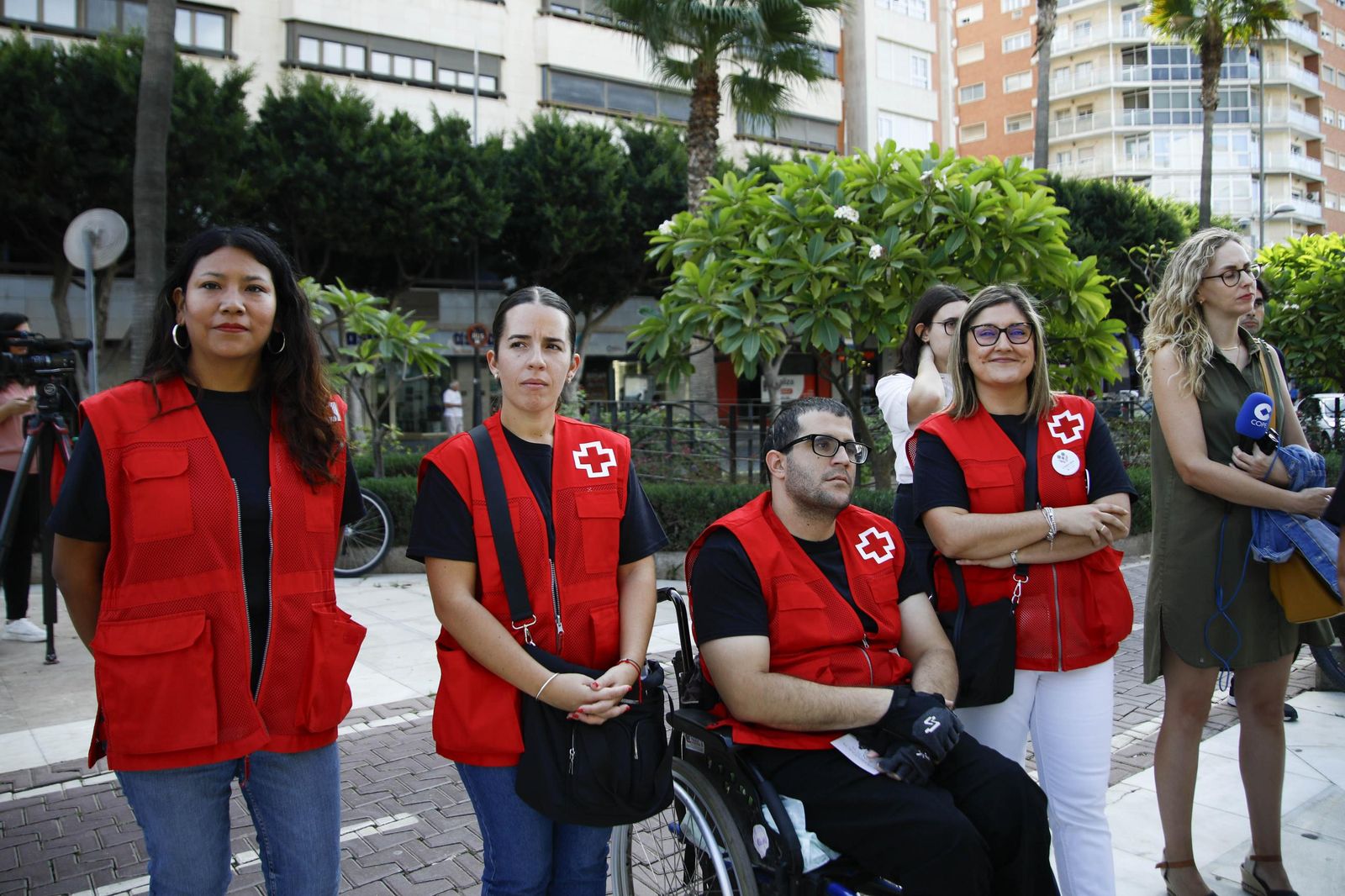 Imágenes de la campaña "Camino de Santiago" para celebrar el día de las personas sin hogar en Almería