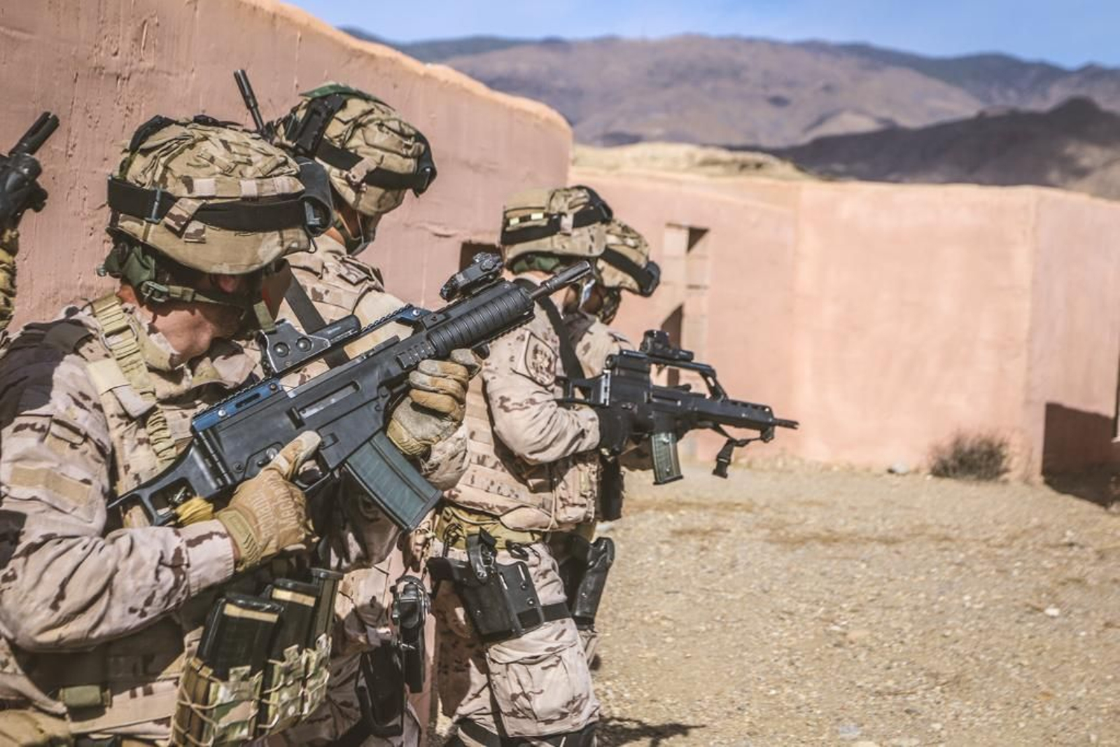 Imágenes de las maniobras del Tercio de Armada de Infantería de Marina en Almería