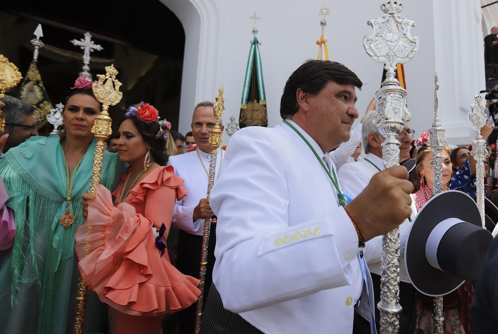 Presentación de la Hermandad de Huelva ante la Blanca Paloma