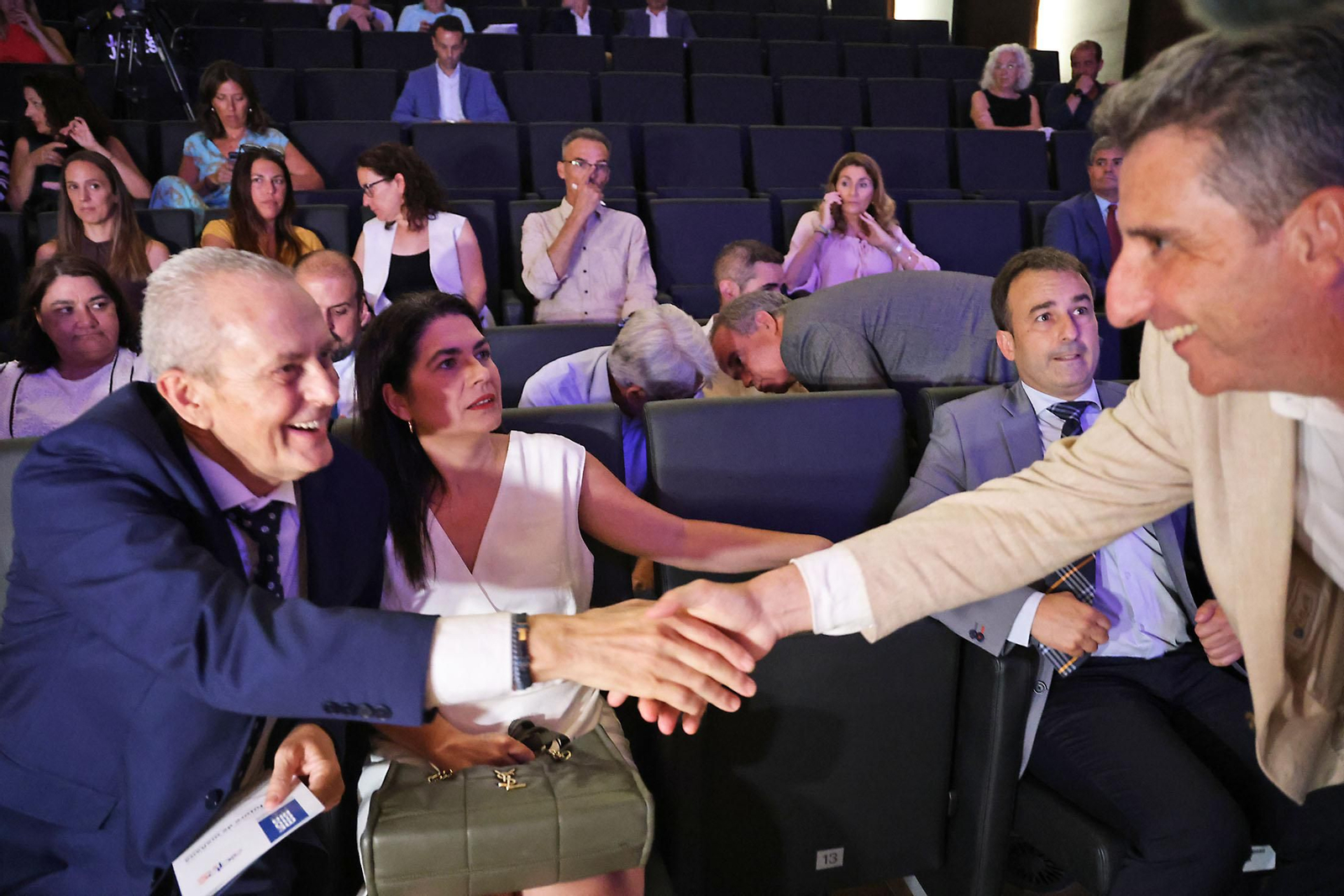 Imágenes de la presentación de la memoria anual de la Asociación de Industrias Químicas, Básicas y Energéticas de Huelva (Aiqbe)