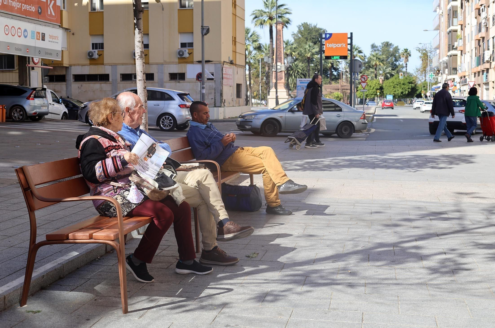 Imágenes del ambiente en la mañana del sábado en Huelva