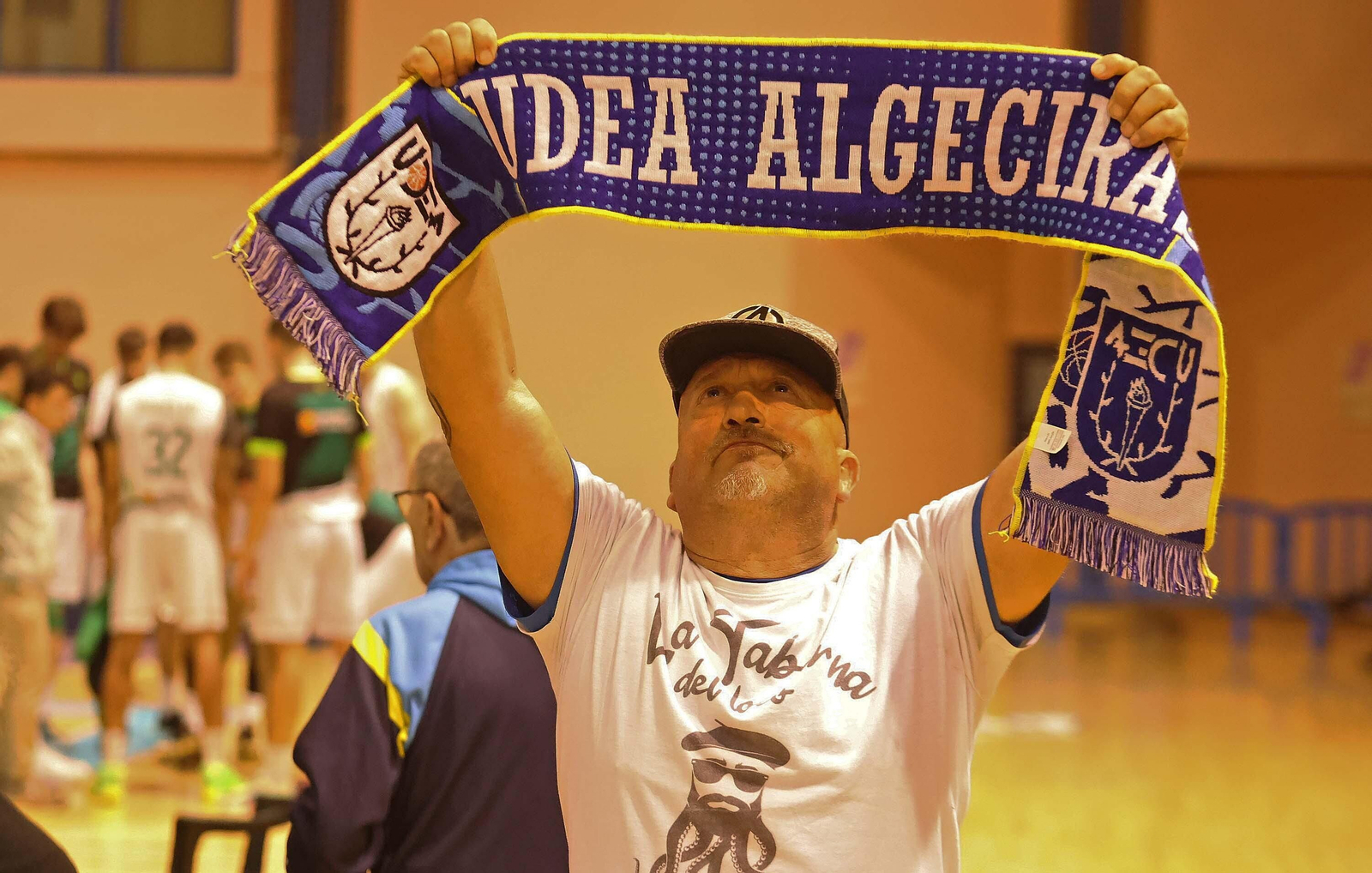 Las mejores fotos del Udea - Huesca, con Scariolo como espectador en el Doctor Juan Carlos Mateo