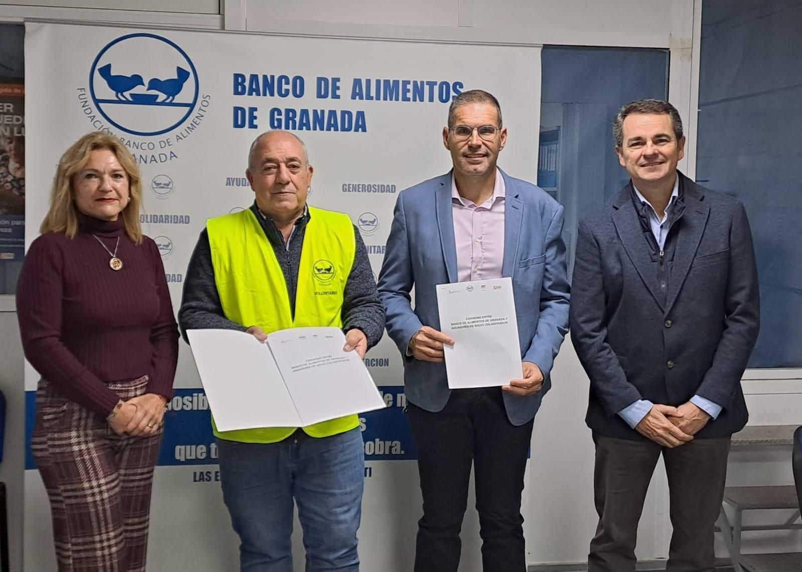 Firma del acuerdo entre Aguasvira y Banco de Alimentos. Firma del acuerdo entre Aguasvira y Banco de Alimentos.