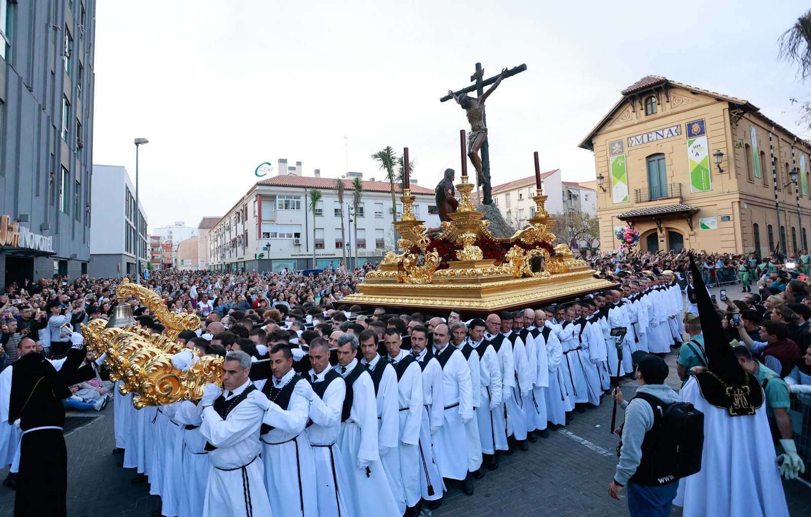 Mena y la Legión en su procesión del Jueves Santo en Málaga, en fotos Mena y la Legión en su procesión del Jueves Santo en Málaga, en fotos