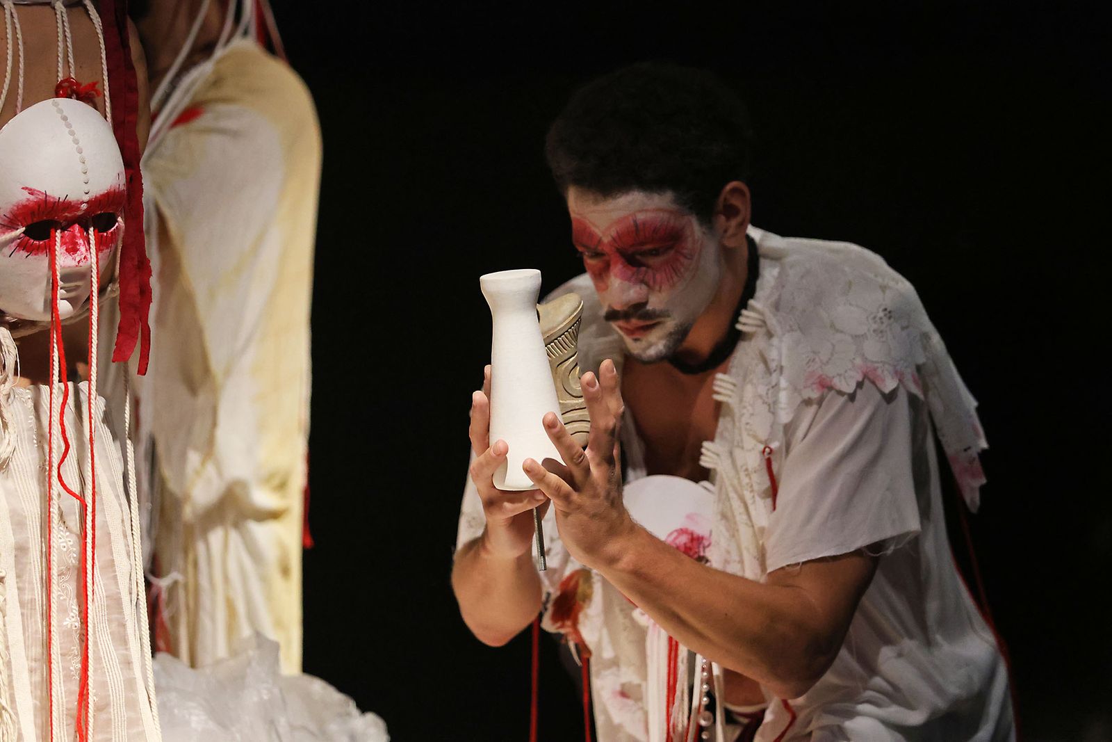 Imágenes de la clausura de la exposición 'Ídolos. Miradas milenarias desde el extremo suroccidental de Europa'