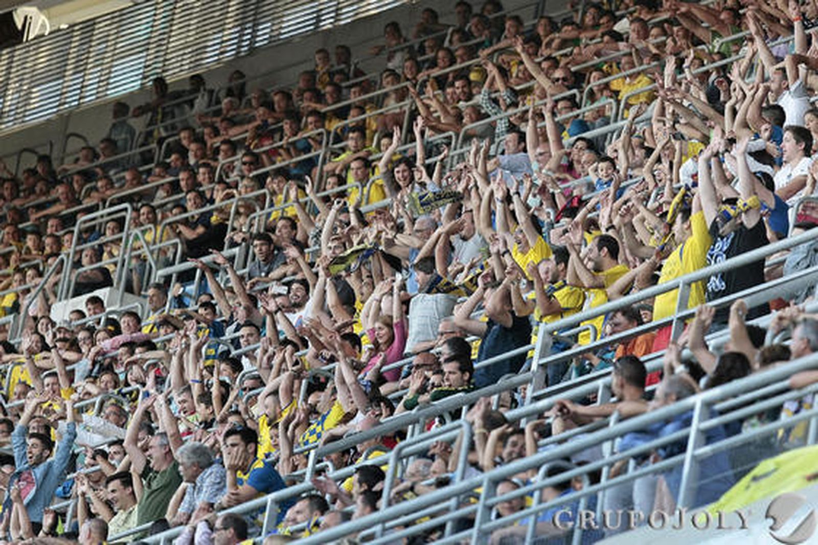 El Cádiz golea a La Roda (4-1) y vuelve al cuarto puesto gracias a la derrota del Guadalajara

Foto: Fito Carreto