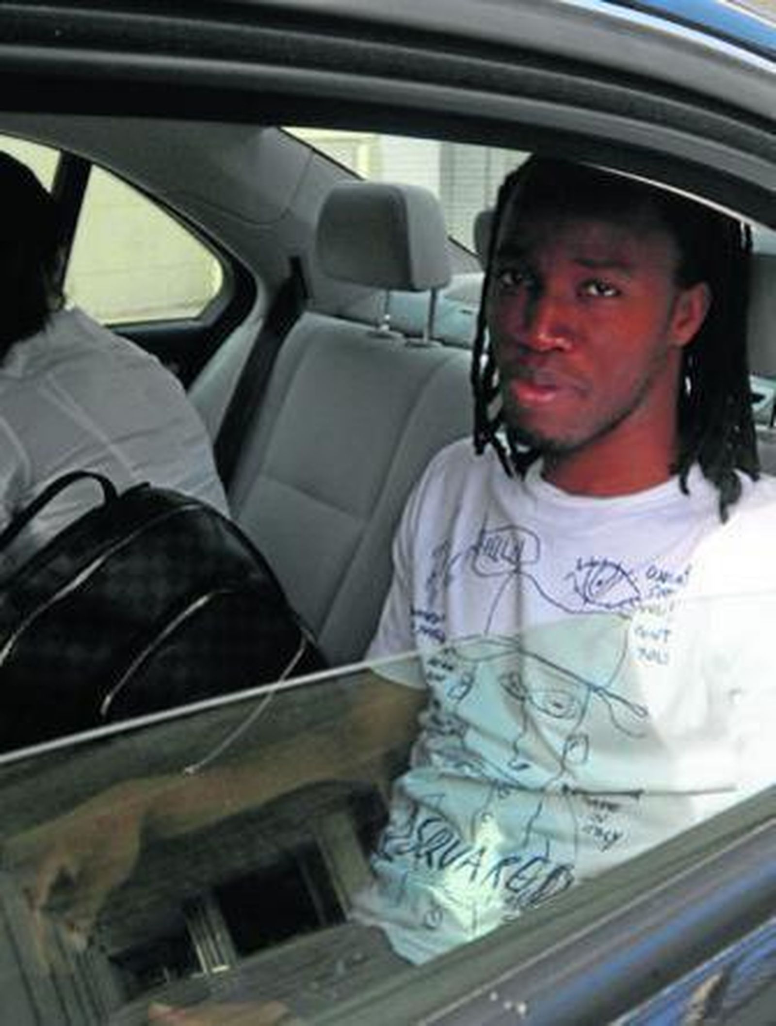 Bakary Koné, a su salida ayer de La Rosaleda.