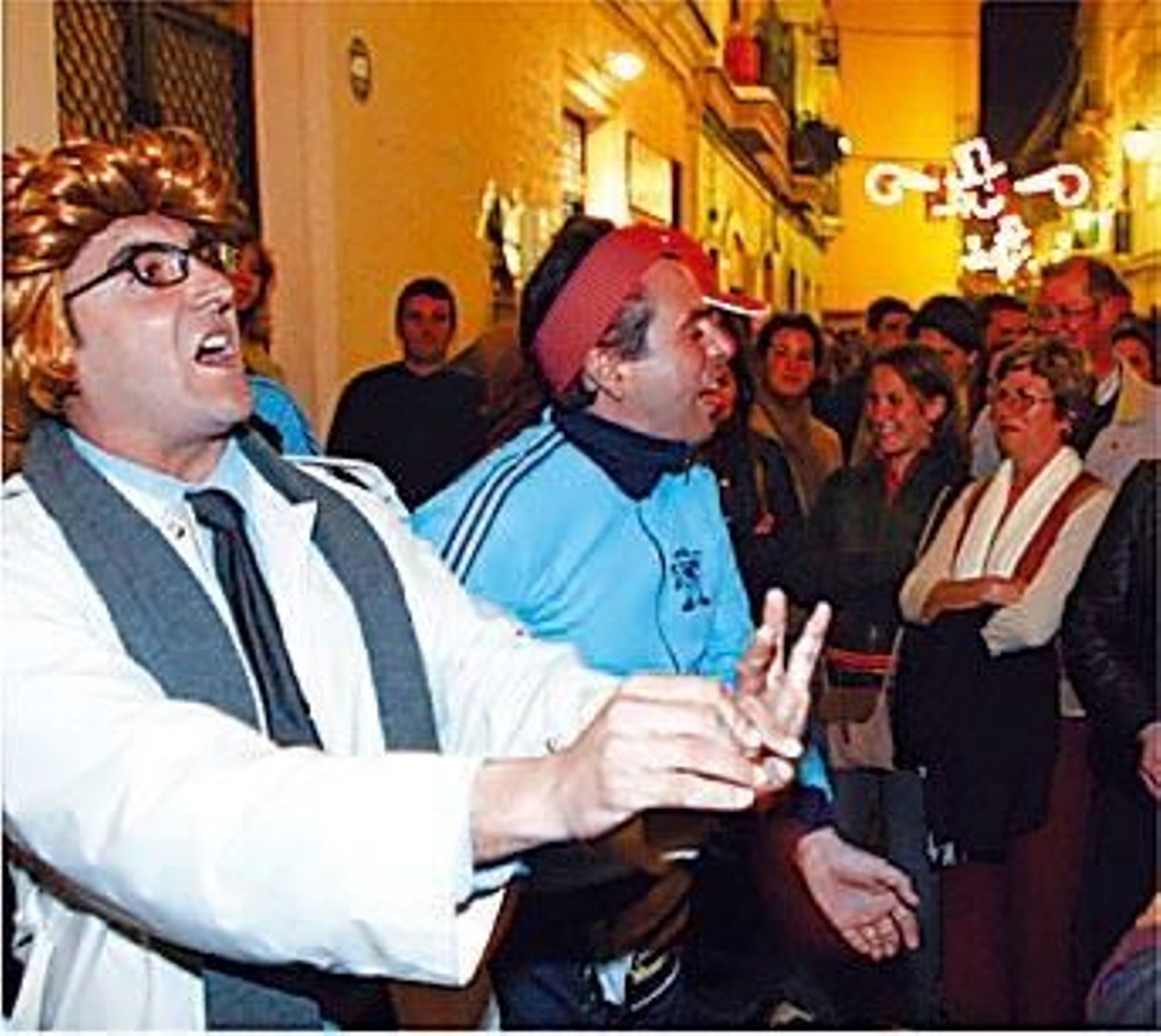 Envíenos su momento más carnavalesco