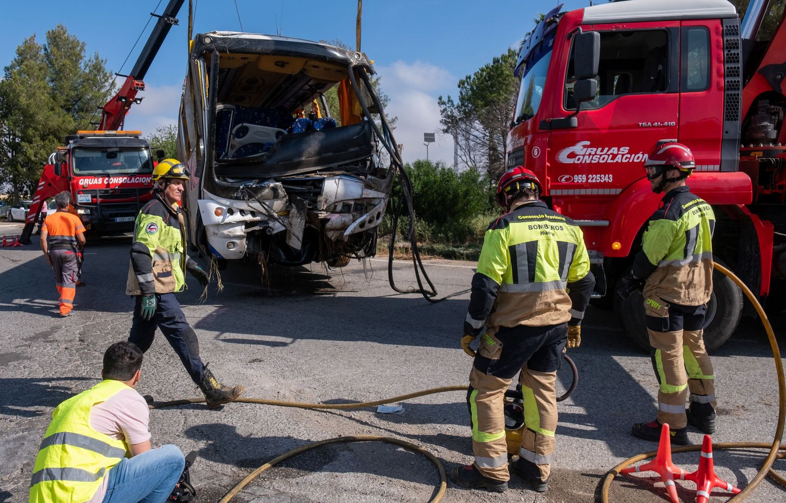 Estado del autobús del accidente de Almonte en el que viajaba un grupo de temporeras.