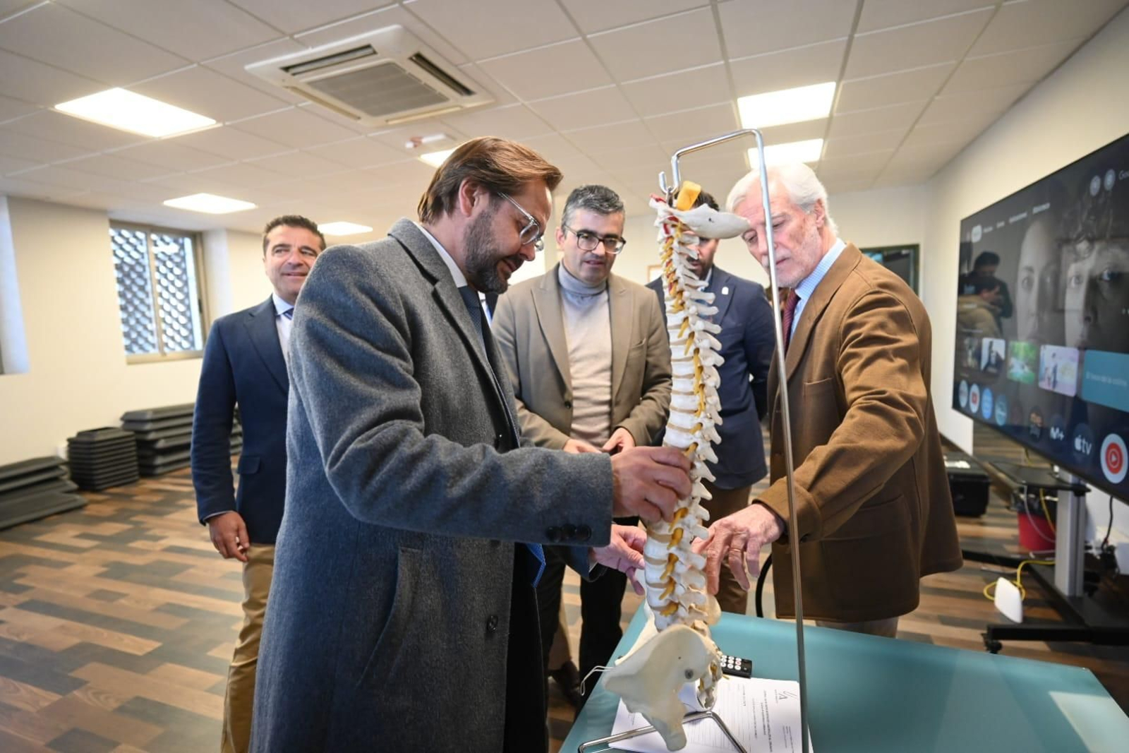 El delegado de Gobierno, Antonio Granados, en el Centro de Prevención de Riesgos Laborales.