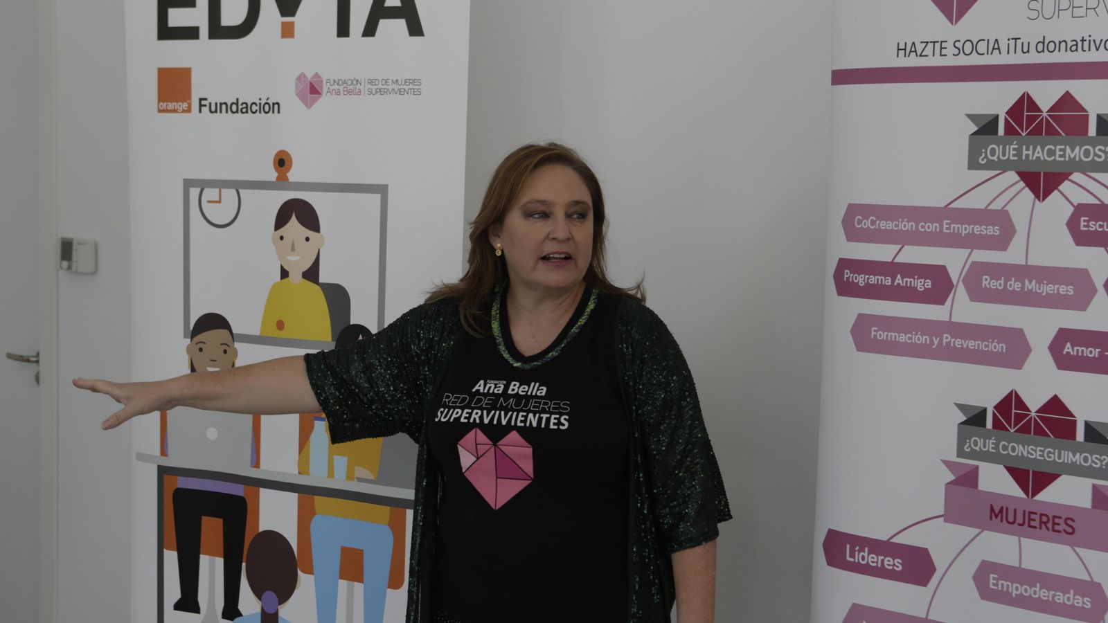 Ana Bella en la inauguración del Aula Edyta.