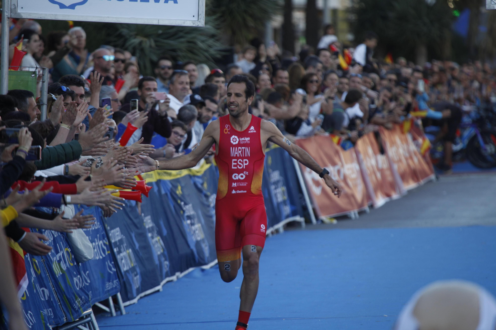 Emilio Martín recibirá una de las menciones especiales.