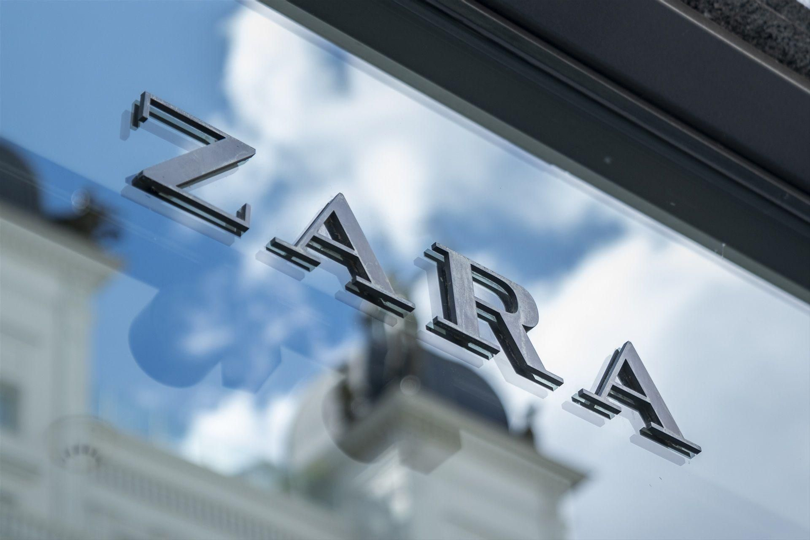 Escaparate de una tienda de Zara.