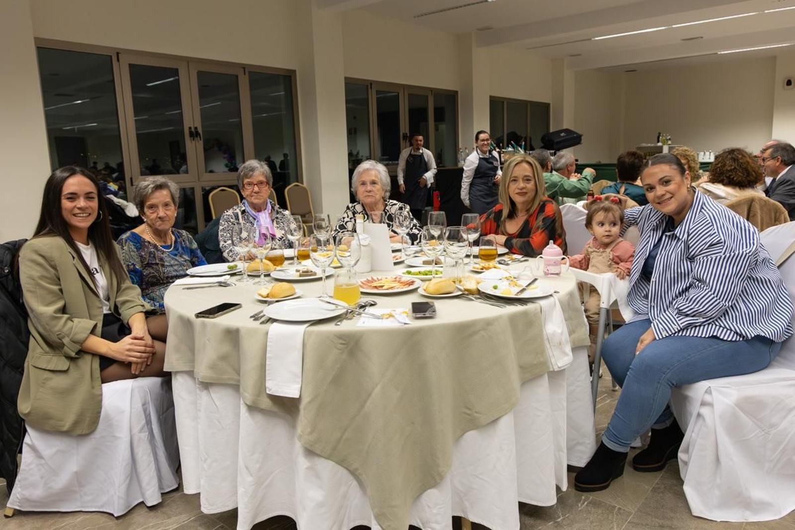 VII cena solidaria de la Asociación para la Lucha contra las Enfermedades de la Sangre (ALES), en imágenes