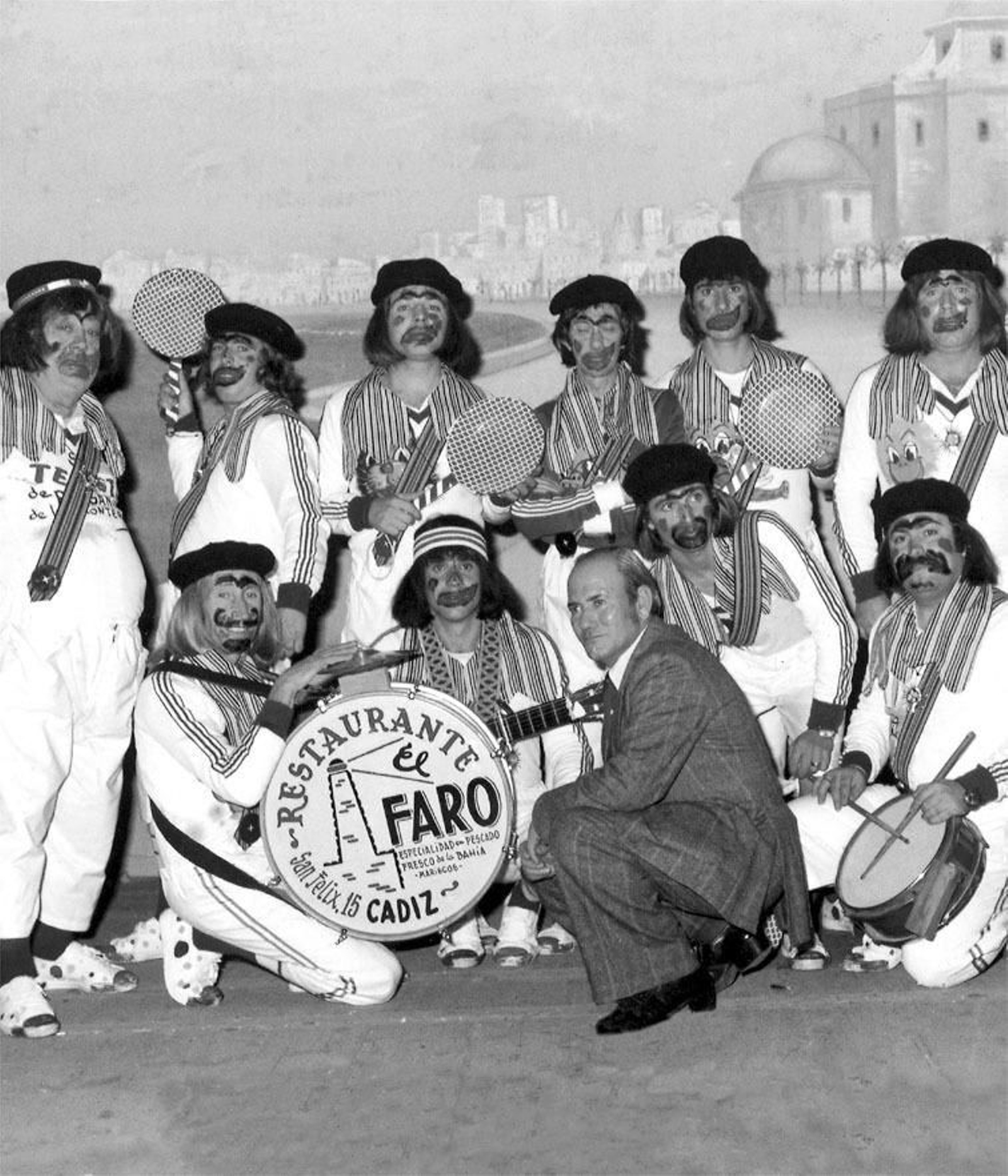 La chirigota 'Los tenistas de Pinganillo de la Frontera'.