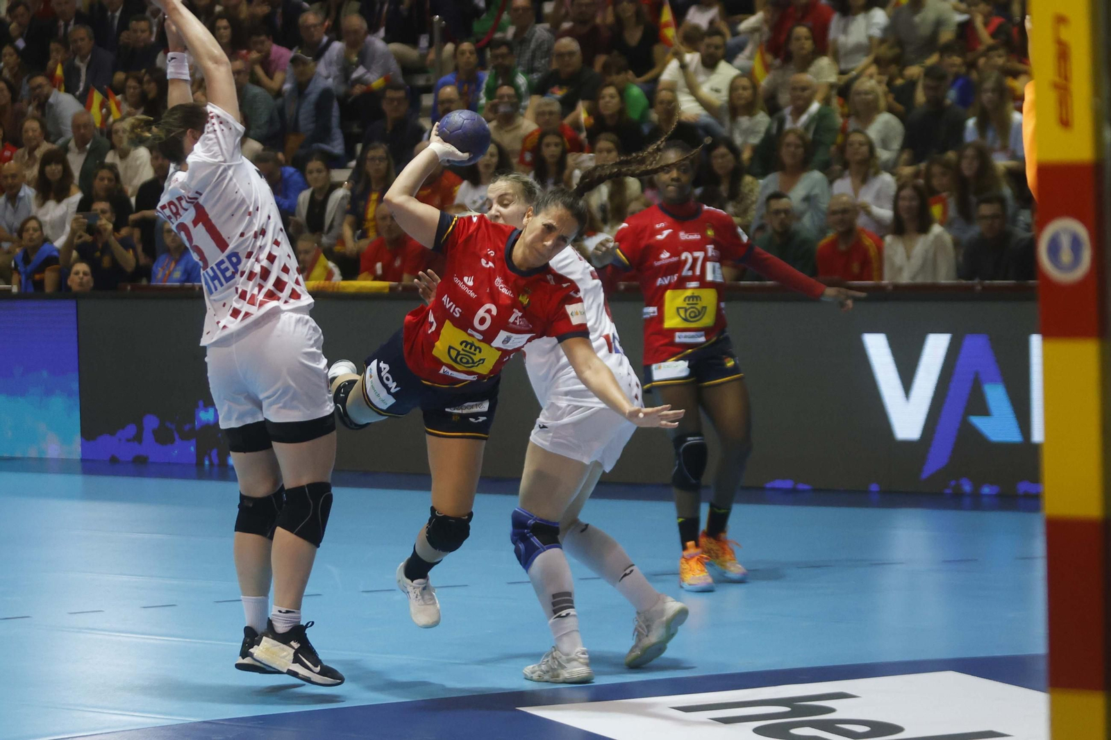 Las fotos del España Croacia de clasificación para el Mundial femenino de balonmano, en Algeciras