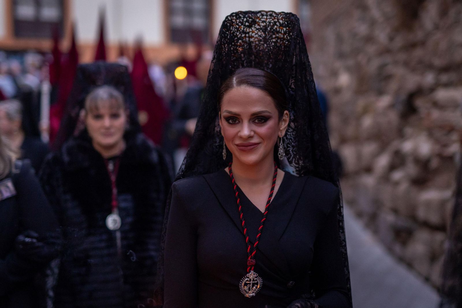 Las mejores fotografías de la Hermandad de los Favores en la Cuesta de Aixa 2025