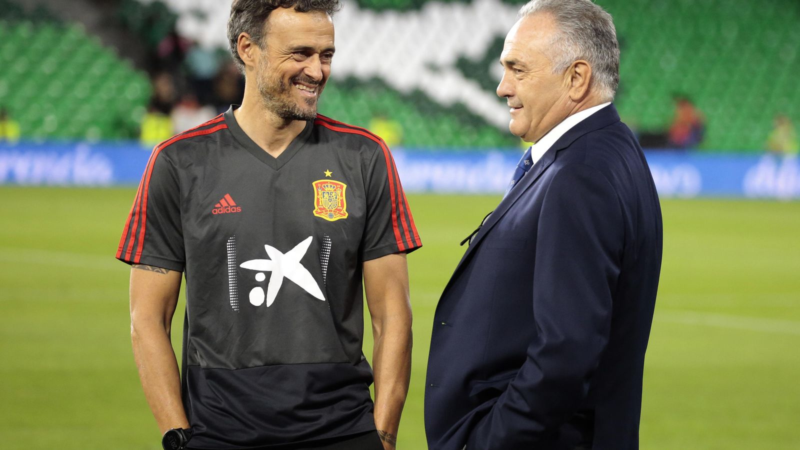 Luis Enrique, con Gordillo en el entrenamiento.