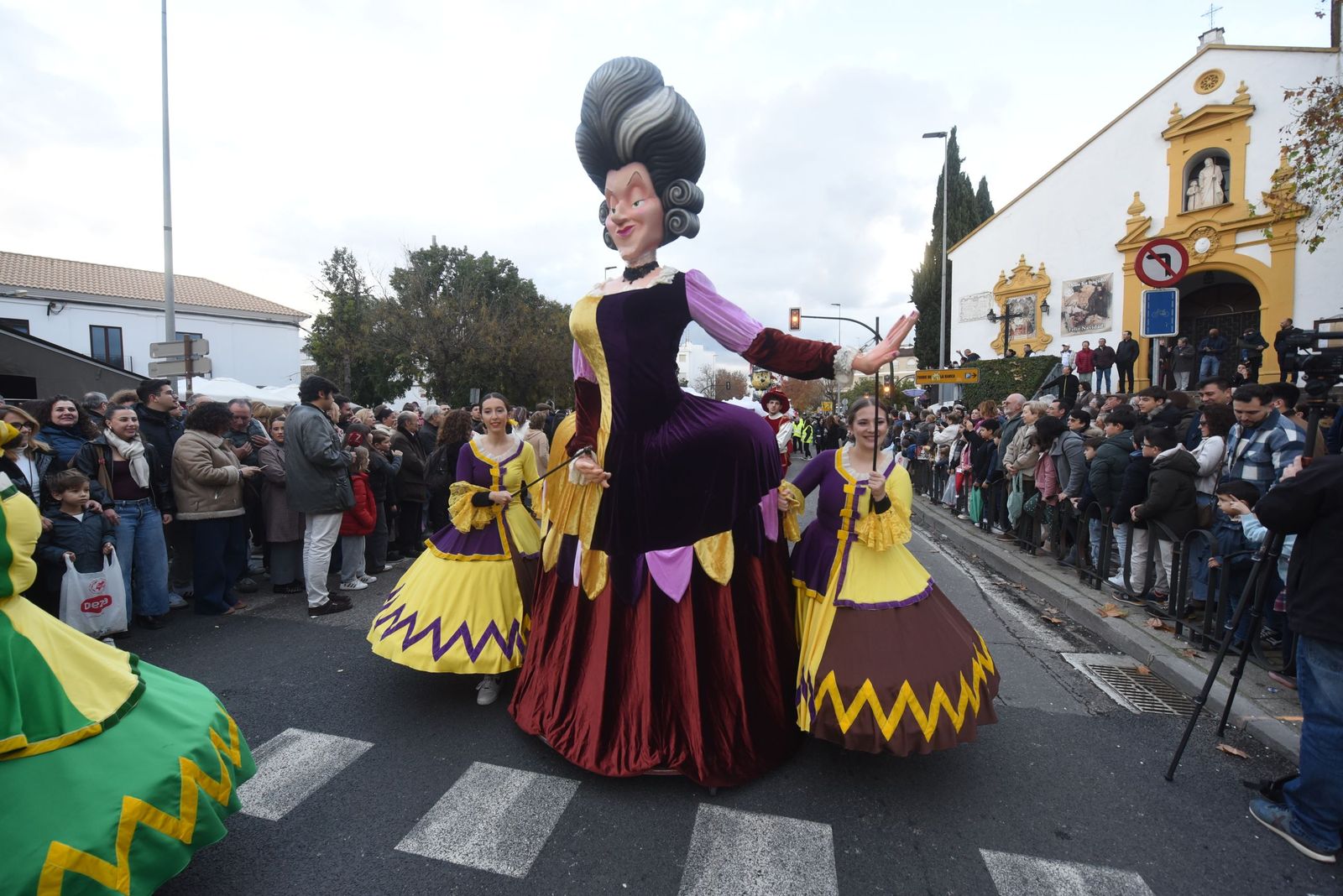 La ilusión se extiende por Córdoba en una mágica cabalgata de Reyes