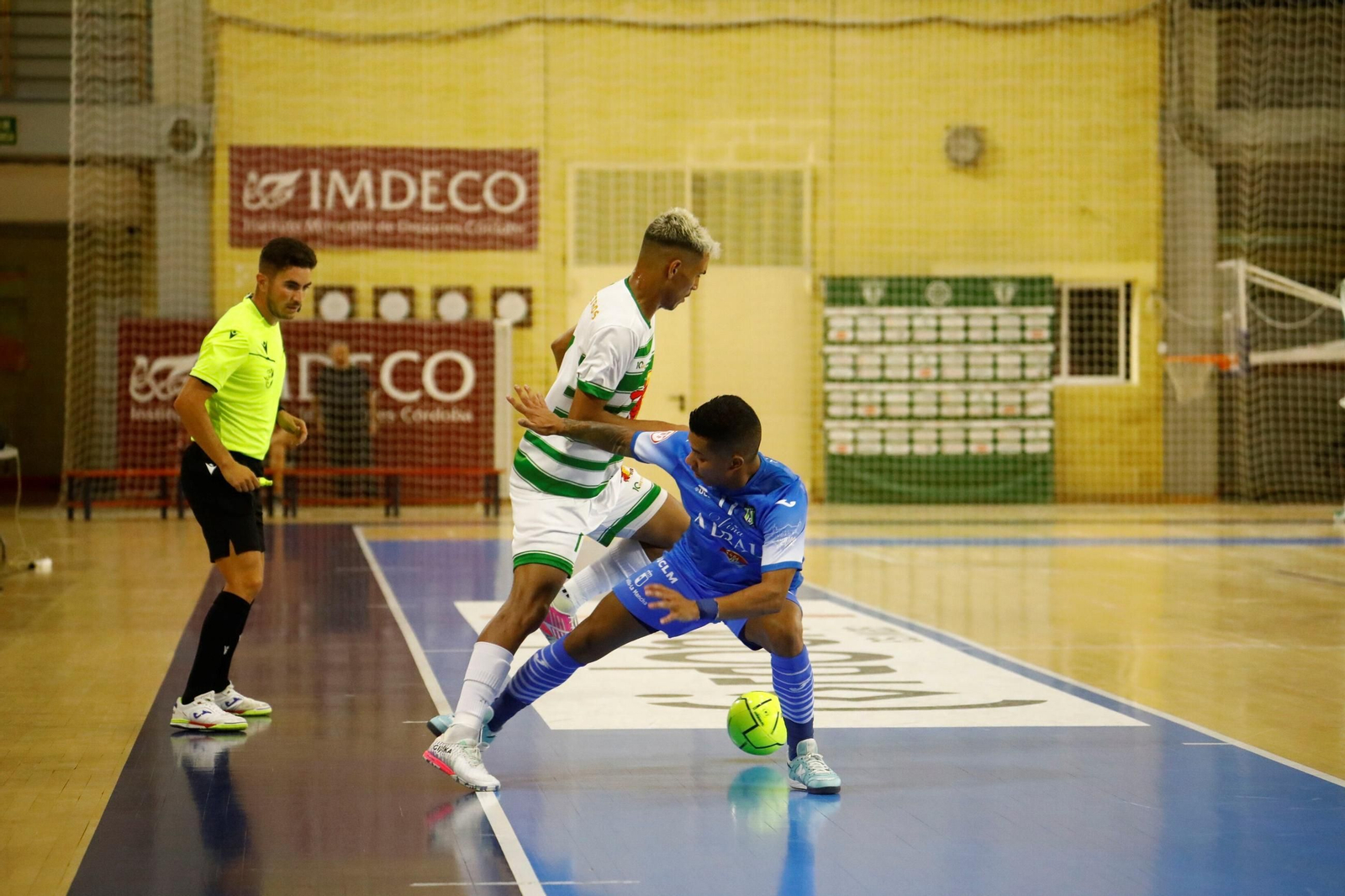 El Córdoba Futsal sigue invicto en pretemporada tras empatar ante el Viña Albali Valdepeñas