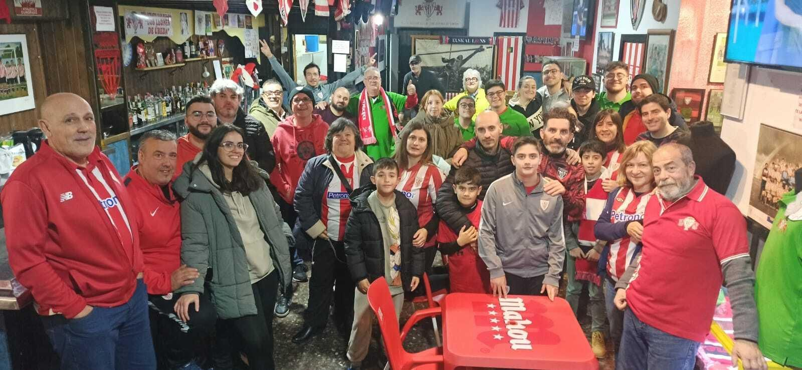 Parte de la Peña de Los Leones de Úbeda, en uno de los partidos de esta temporada.