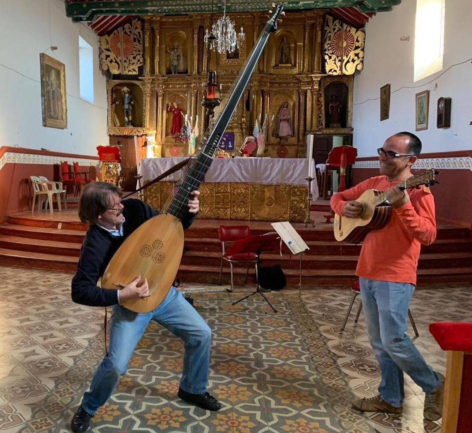 Armando Fuentes y Julián Navarro actúan en el Festival de Música de Tecla.