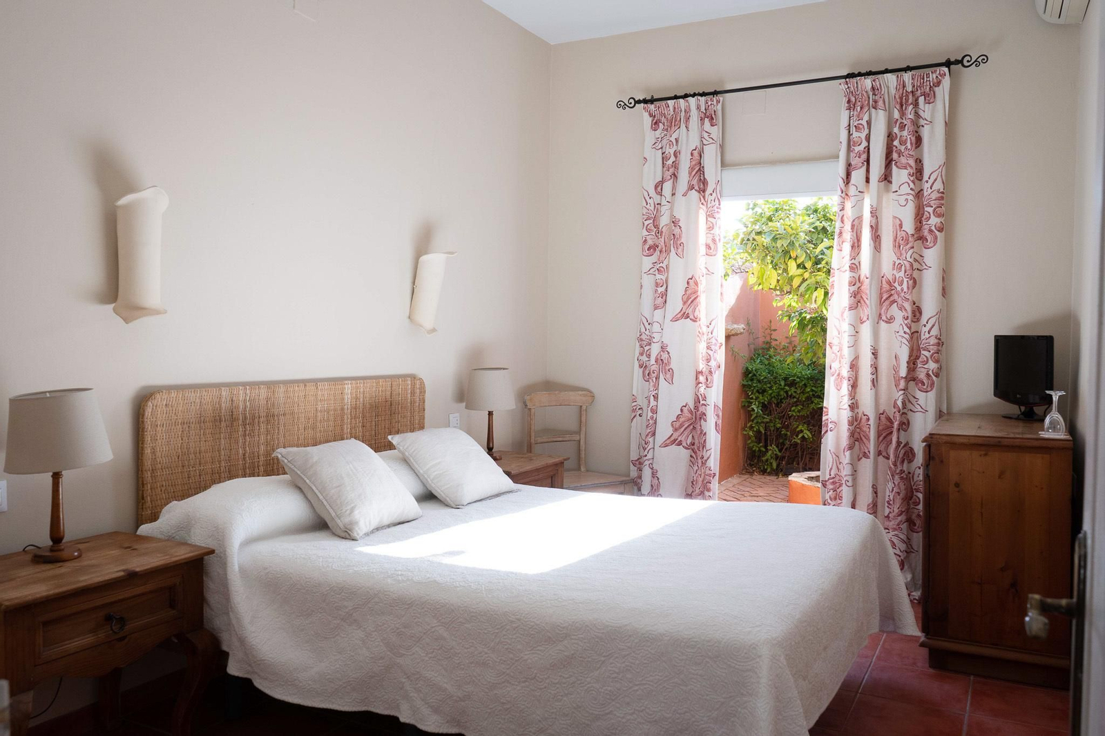 Así es es el hotel Madreselva de Los Caños