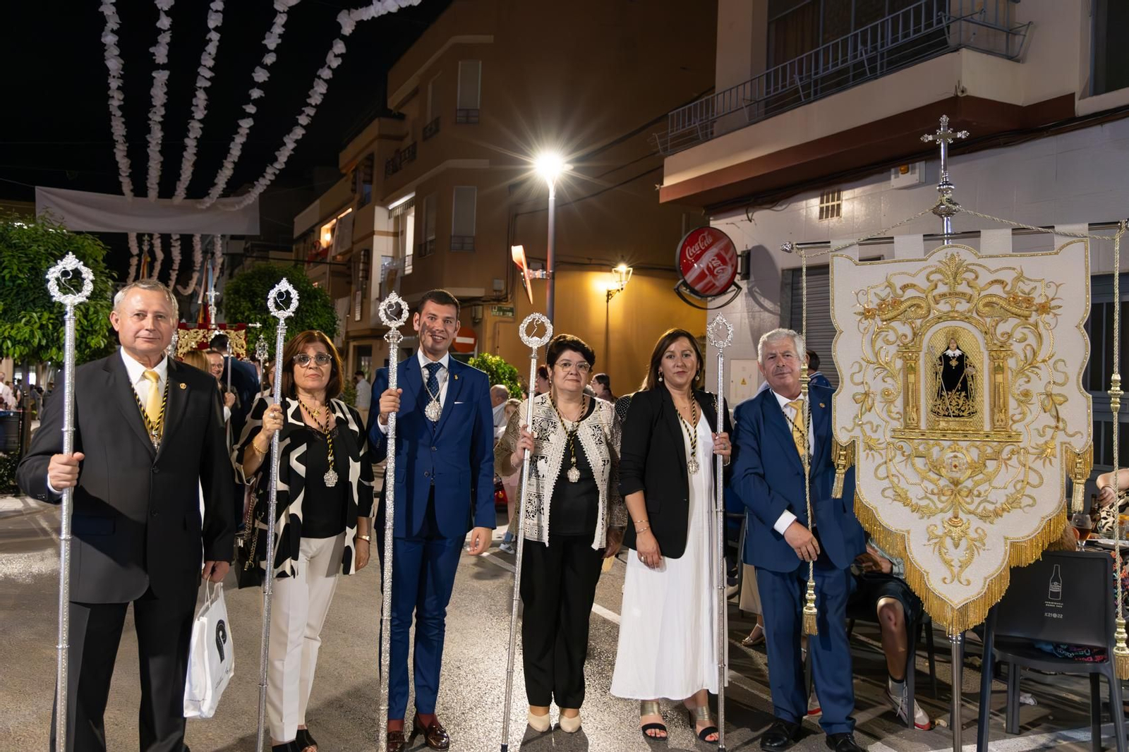 Santa Ana, patrona de Torredelcampo, recibe el bastón de mando como Alcaldesa Perpetua.