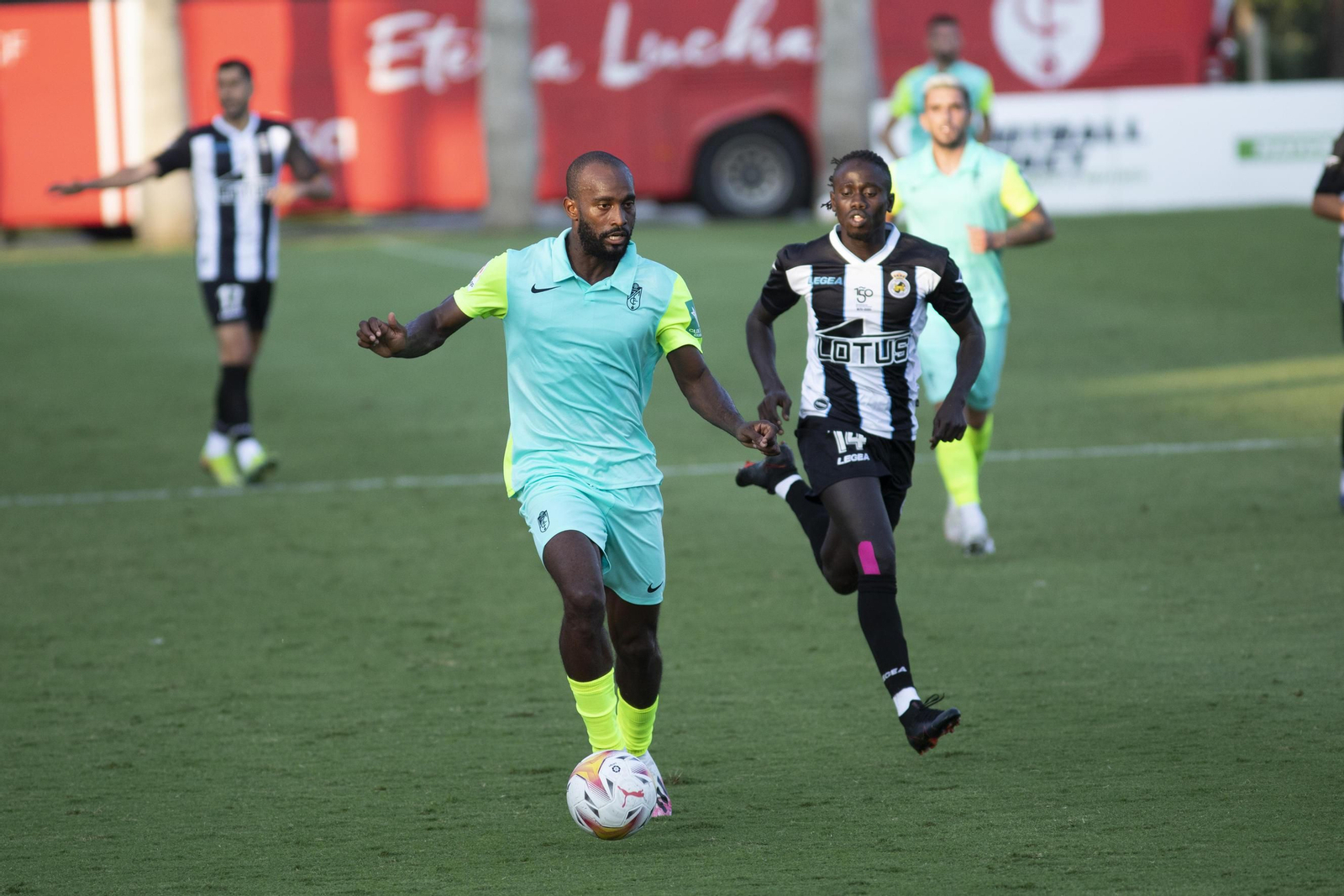 Las fotos del Balona-Granada CF de pretemporada