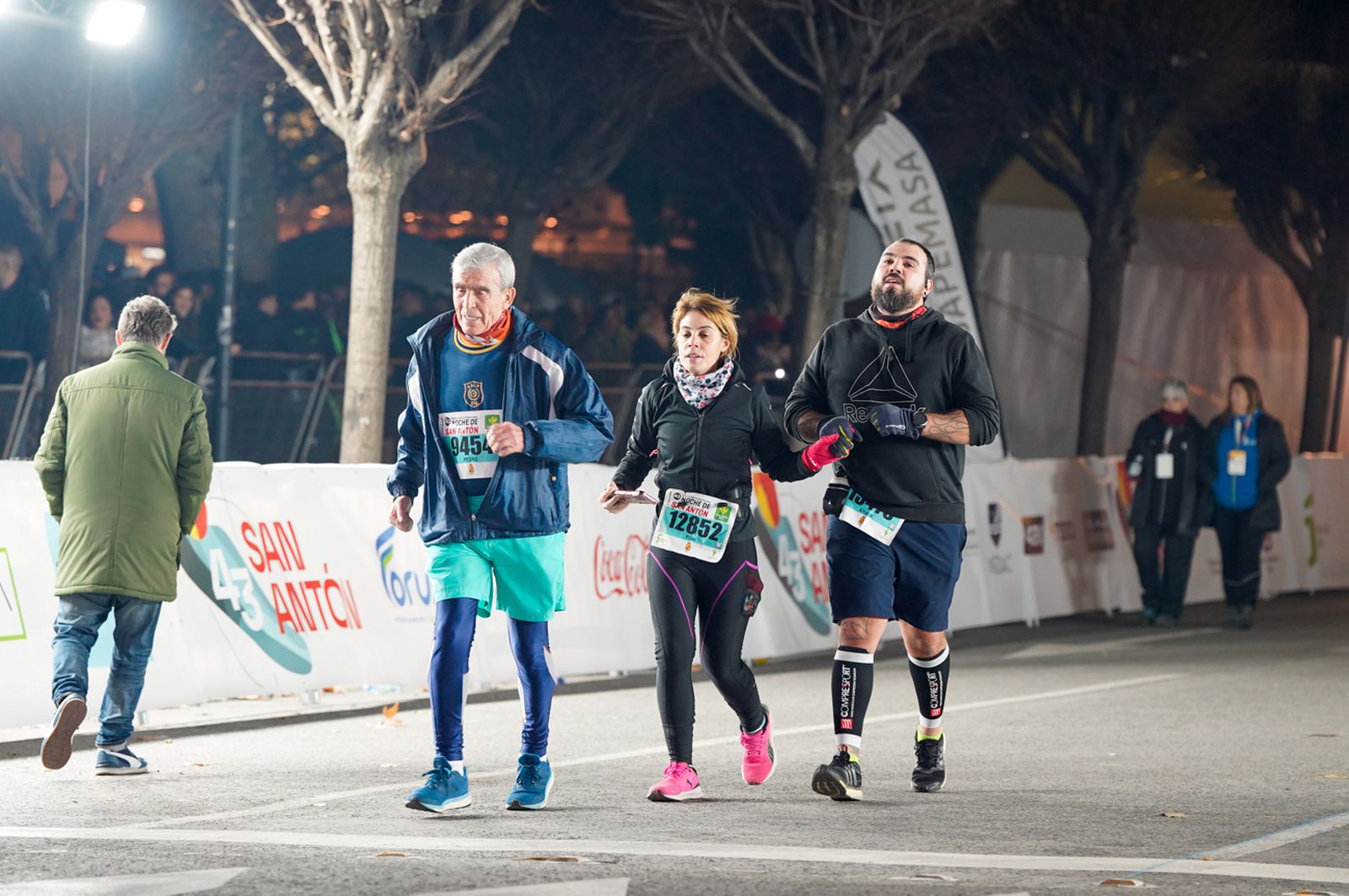 En imágenes: búscate en tu llegada a meta de la Carrera de San Antón 2026 (5)