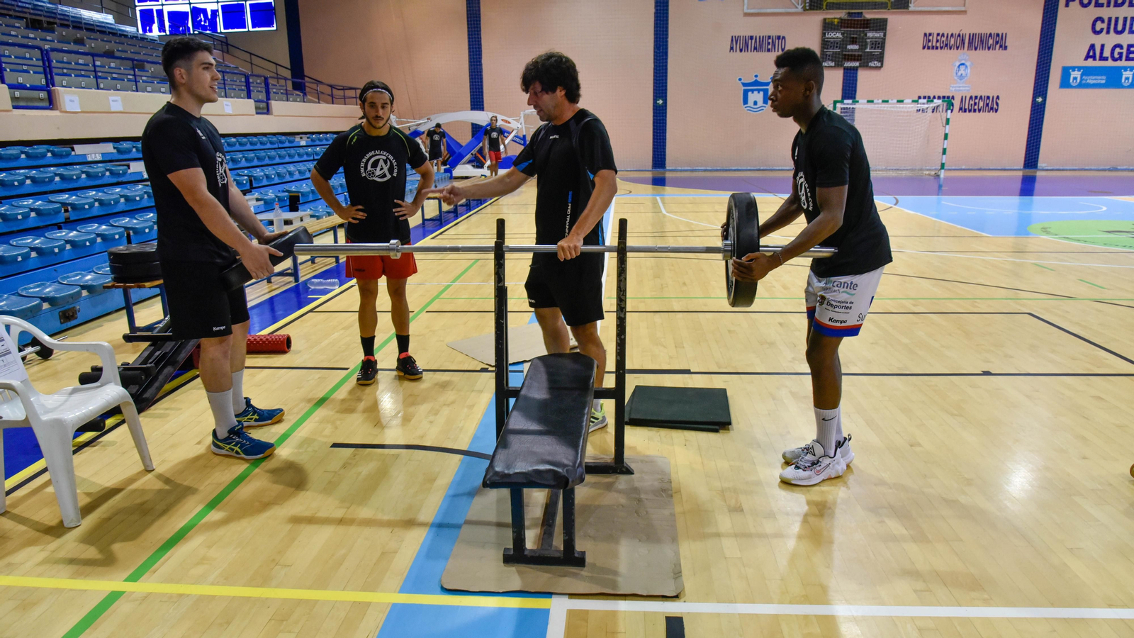 Las fotos del primer entrenamiento del BM Ciudad de Algeciras 2022-23