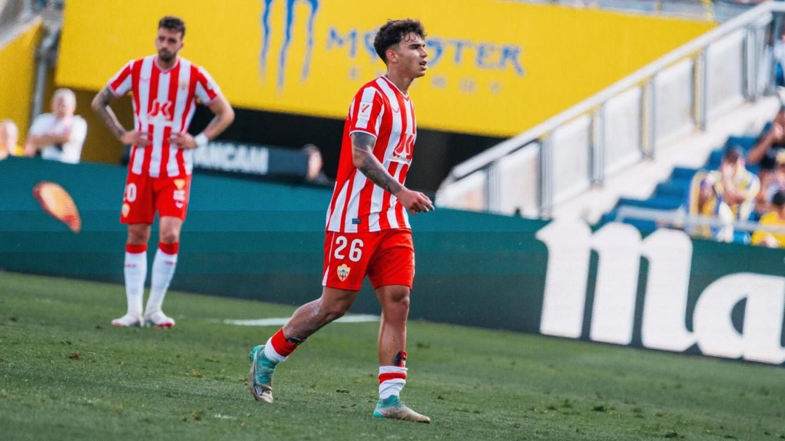 Marcos Peña se ha convertido en el último almeriense en debutar con el cuadro rojiblanco.