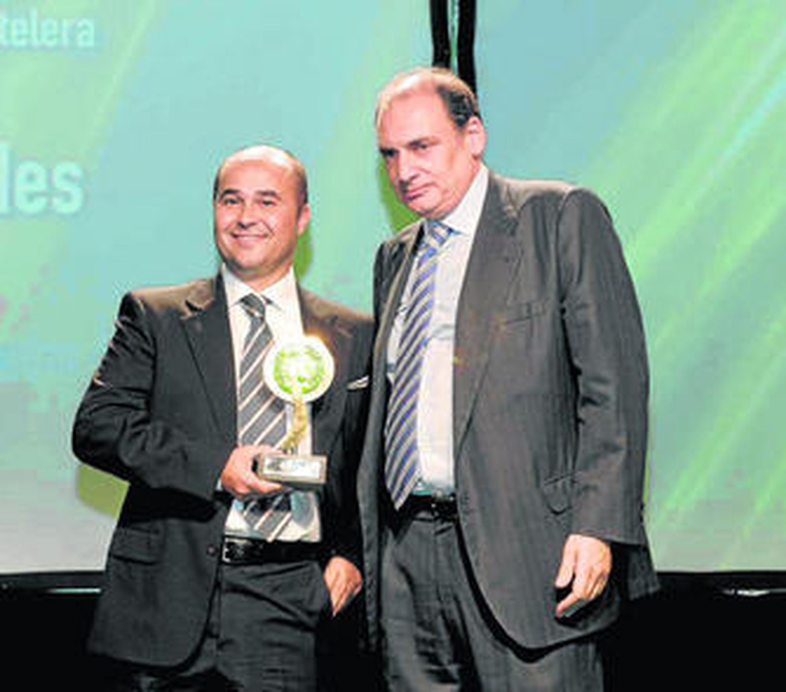 Antonio Martín Arjona recogió el galardón.