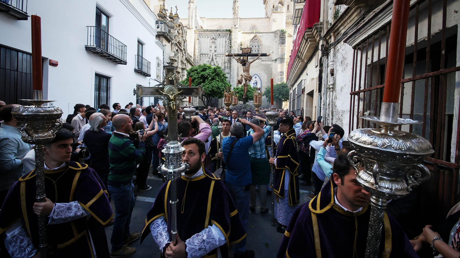 Vía Crucis extraordinario del Santo Crucifijo en Jerez