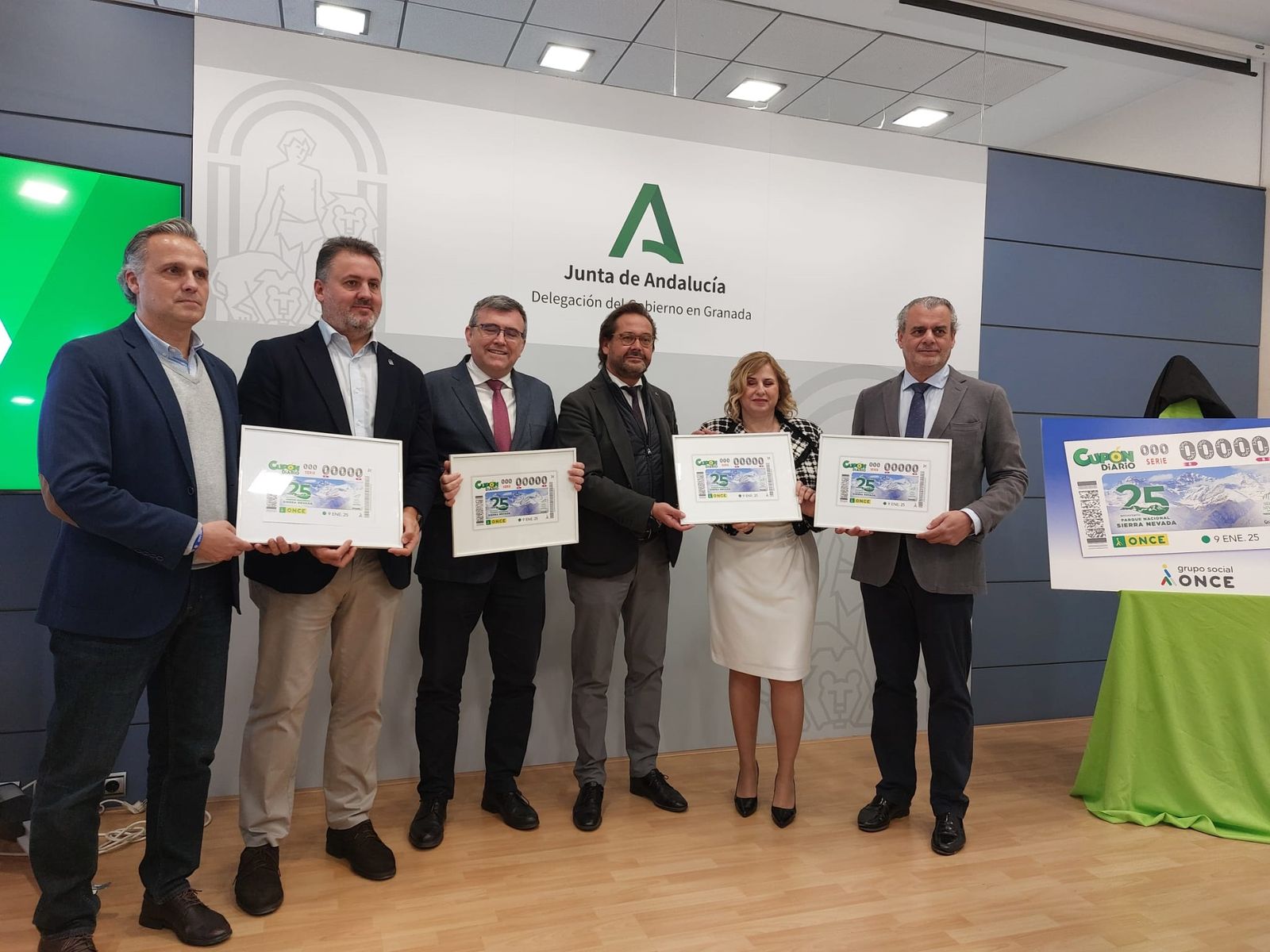 Presentación del cupón de la ONCE conmemorativo del Parque Nacional de Sierra Nevada