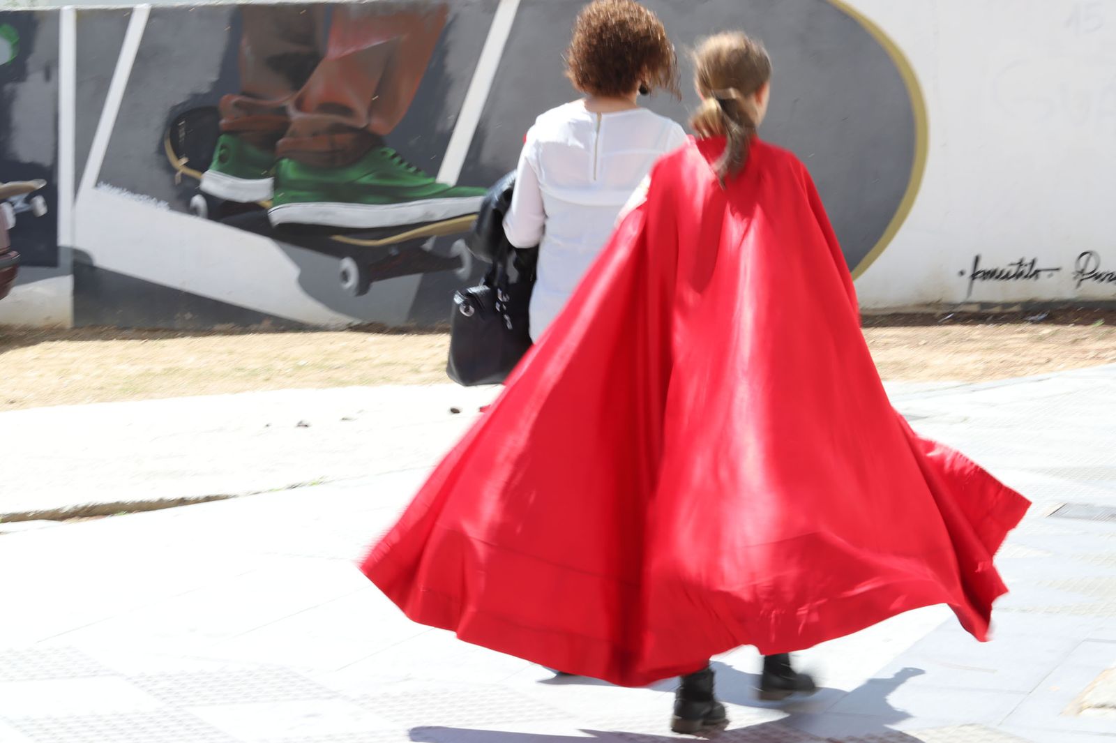 Imágenes del recorrido de la Borriquita  por las calles de Huelva