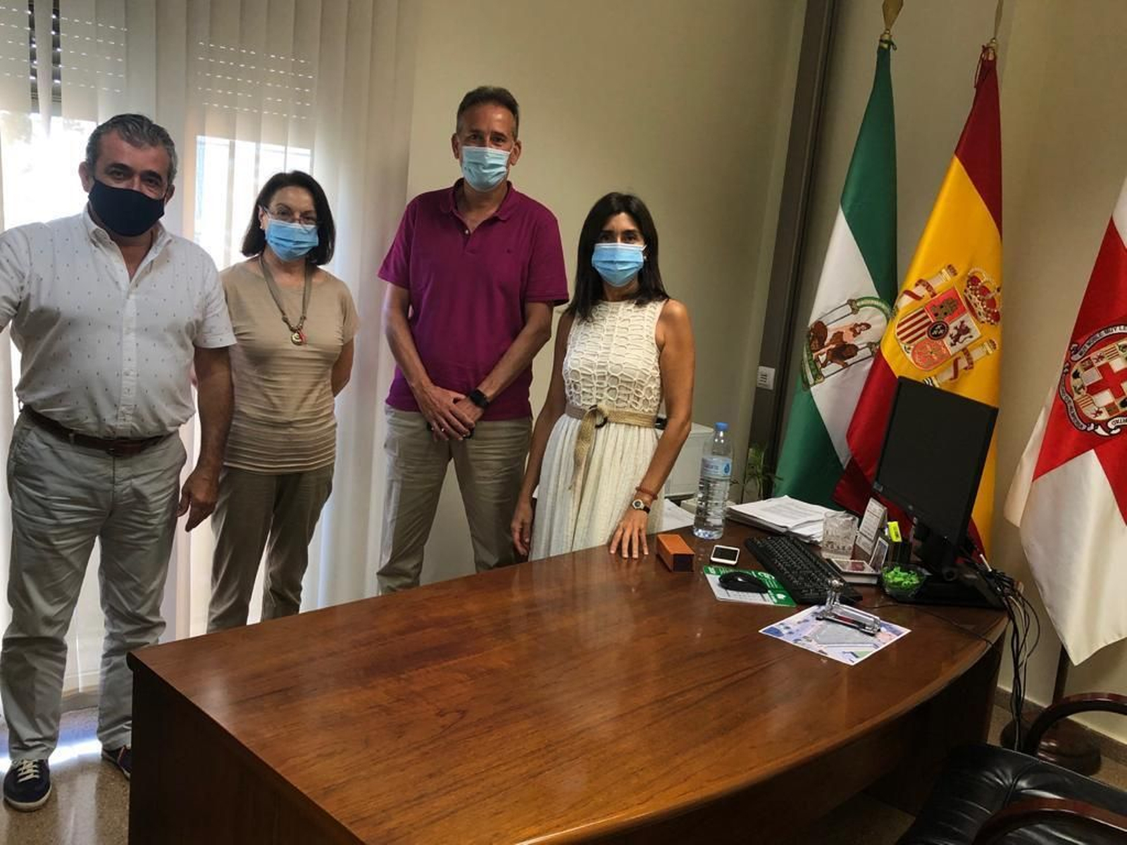 Encuentro de la concejal de Servicios Municipales con un directores de centros escolares