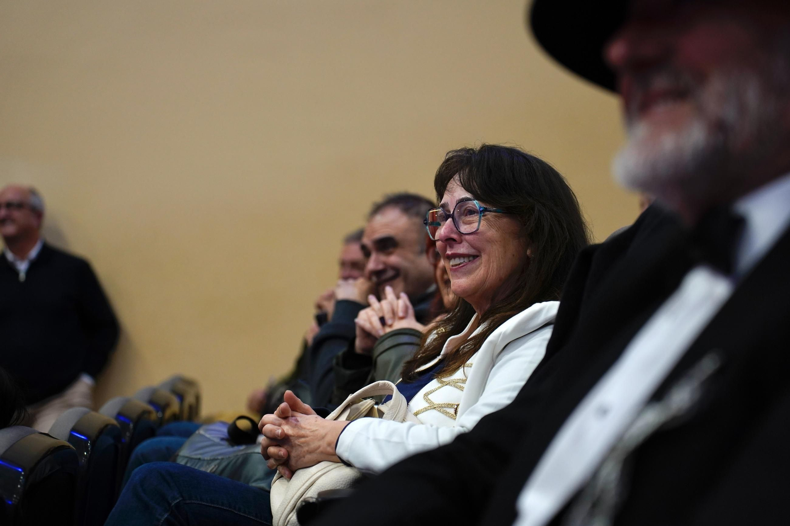 Fotos de la entrega del premio Ateneo José Román de Algeciras 2025 a Juan Moya