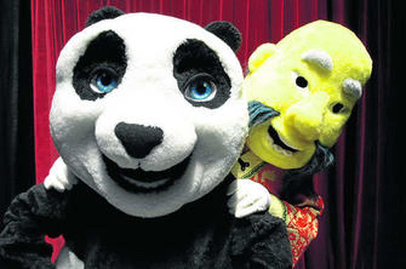 Dos de los personajes de la obra de teatro de 'La Ratonera'.