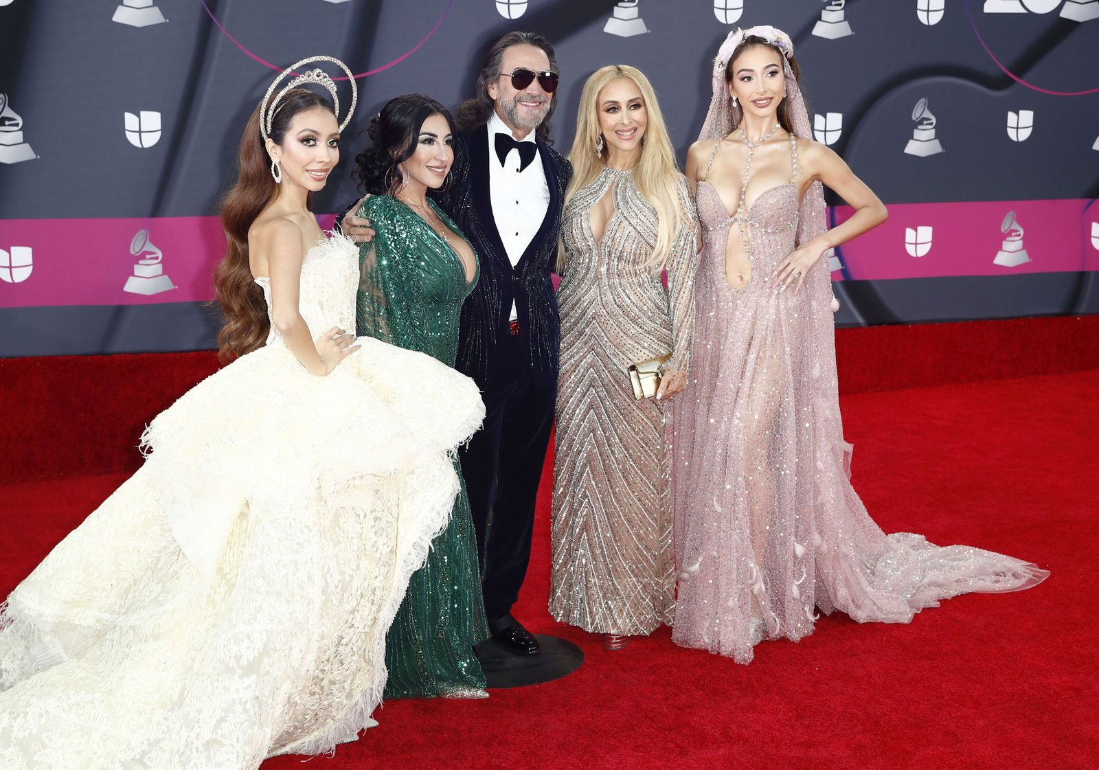 La alfombra roja de los Grammy latinos