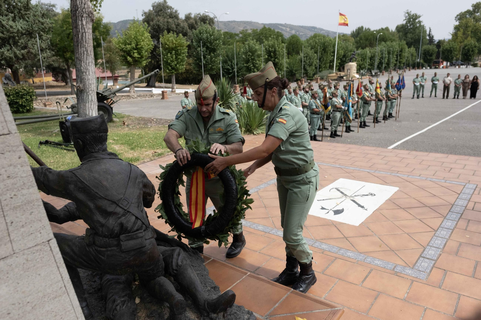 Condecoración del Tercio Alejandro Farnesio 4º de la Legión, en imágenes