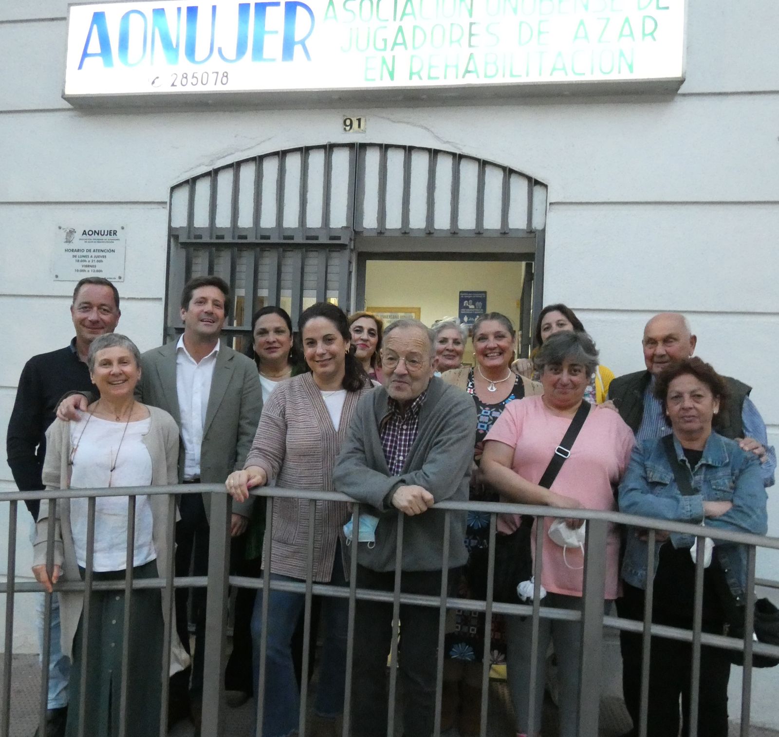 García de Longoria, en la asociación Aonujer.
