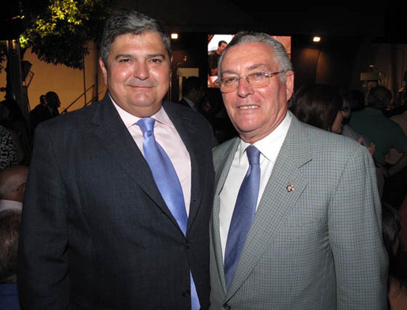 Los hermanos mayores de la O, Antonio Palma, y de la Esperanza de Triana, Adolfo Vela.

Foto: Victoria Ramírez